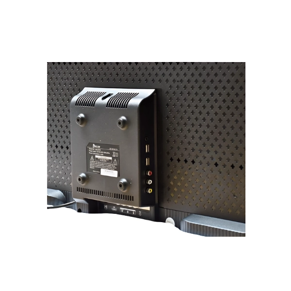 Vue des ports de connexion du Téléviseur smart Delta 32 pouces 32DL1514HH