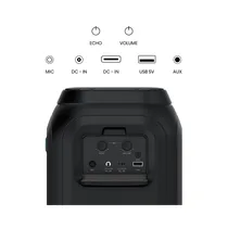 Vue des ports de connexion du party speaker Hisense Rocket 160
