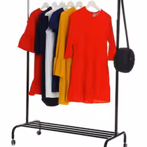 Penderies et coiffeuses