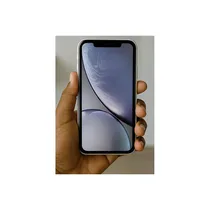 iPhone Xr 128 Go reconditionné avec coque élégante noire