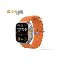 Montre connectée Smart Watch Ultra 3, boîtier en titane, affichant un cadran sportif de face.