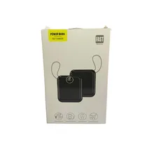 Présentation du carton d'emballage du Power Bank 120W 10000mAh ultra-rapide noir avec écran LED 100% et câbles de charge intégrés