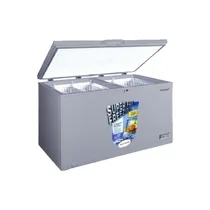 Intérieur du congélateur SHARP avec 3 paniers