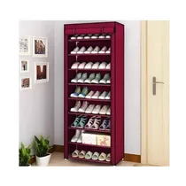 Étagère à chaussures verticale en tissu rouge bordeaux, 9 niveaux, avec housse zippée, remplie de paires de chaussures variées