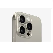 Vue des cameras arrière de l'iPhone 15 Pro