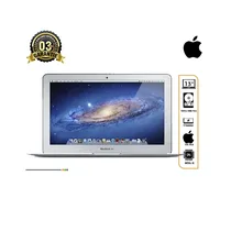 MacBook Air 13 pouces Mid 2013 ouvert sur un bureau moderne