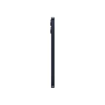 Galaxy A06 posé sur une table avec accessoires modernes