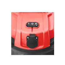 Vue du bouton d'alimentation de l'aspirateur industriel YATO 20L, soulignant sa robustesse
