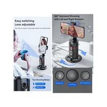 Vue de la Camera de suivi de visage P02 automatique utilisé par une femme