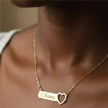Collier Prénom Personnalisé en Or avec Pendentif Cœur Évidé