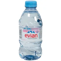 Zoom sur le bouchon sport rouge anti-fuite de la bouteille Evian 33cl.