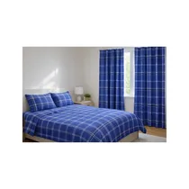 Ensemble drap et rideaux bleu, vue d’ensemble de la chambre