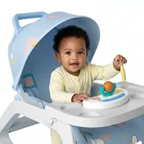 Trotteur évolutif pour nourrisson avec plateau de jeux interactifs.