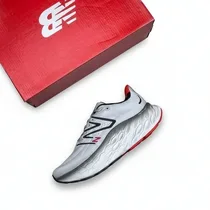 Talon renforcé rouge des New Balance Fresh Foam Gradient.