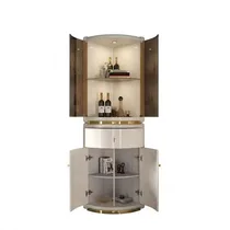 Armoire bar à vin avec façade courbée et miroir intégré