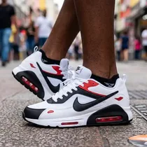 Baskets Nike Air Max IVO portées tenue décontractée
