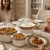 sSoupière en céramique noir et doré avec couvercle en cristal