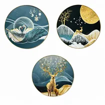 Décoration murale chic avec cadre doré fin