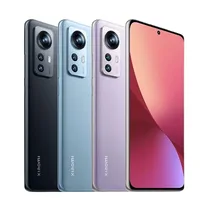 Vue avant du Xiaomi 12X avec écran 6,28 pouces Full HD+