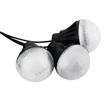 Trois ampoules LED incluses avec le kit solaire Yobolife