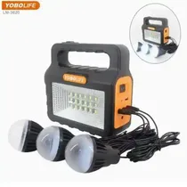 Ampoules LED du kit solaire Yobolife LM-3620 en fonctionnement