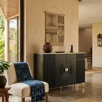 Meuble multi-usage design avec motif circulaire décoratif