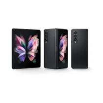 Téléphone Samsung Z Fold 3 plié montrant l'écran externe et le triple capteur photo