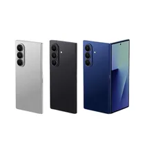 Samsung Galaxy Z Fold 7 utilisé en multitâche avec plusieurs applications ouvertes