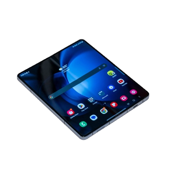 Samsung Galaxy Z Fold5 utilisé en multitâche avec plusieurs applications