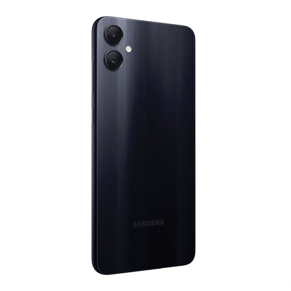Smartphone Samsung Galaxy A05 avec stockage 128 Go extensible.