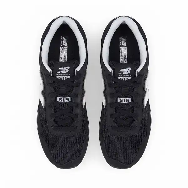 Semelle et détails de la New Balance blanche et noir taille 36.