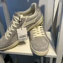 Chaussures ZARA rétro grises pointure 43 disponibles chez Online Africa