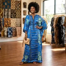 Robe longue fluide bleu vert avec col V brodé